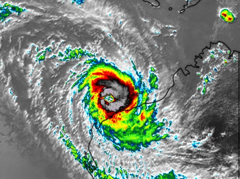 Read more about the article Dangerous Cyclone Narelle Approaches WA Coast — Destructive Winds and Flooding Rain Incoming